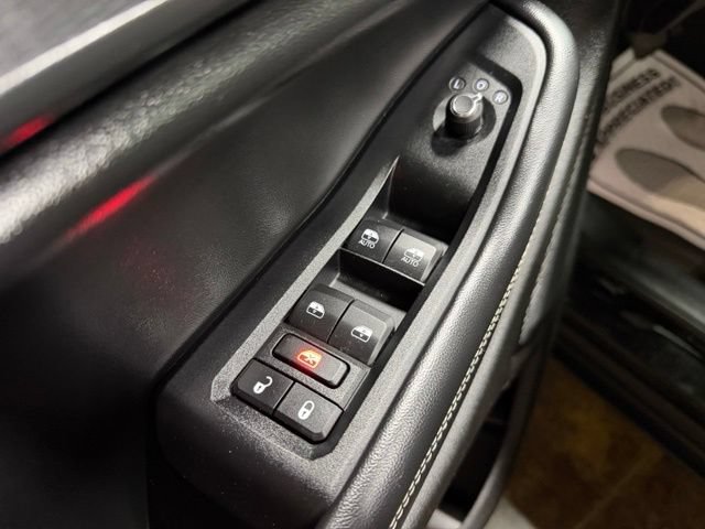 Used 2023 Jeep Grand Cherokee L Laredo AWD/4WD image 12