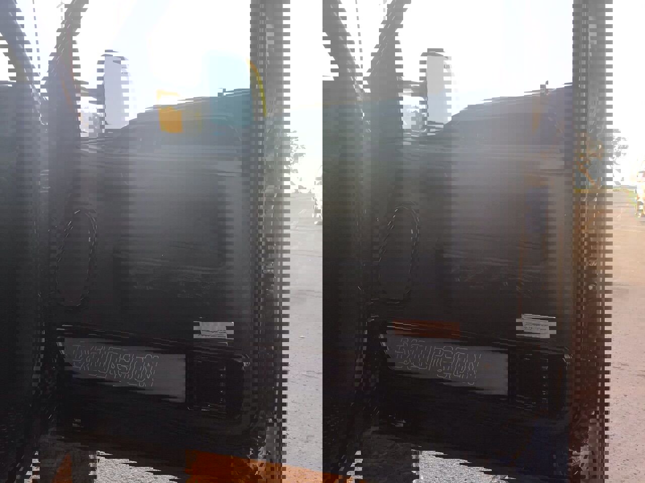 Used 2001 Ford Excursion XLT image 43