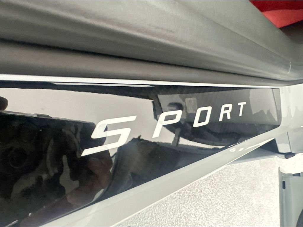 Used 2019 Bugatti Chiron image 29