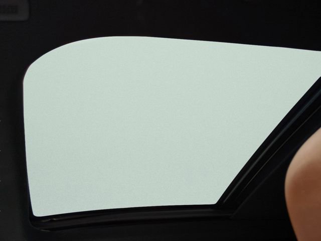 Used 2023 Lincoln Nautilus Reserve w/ Equipment Group 202A image 19