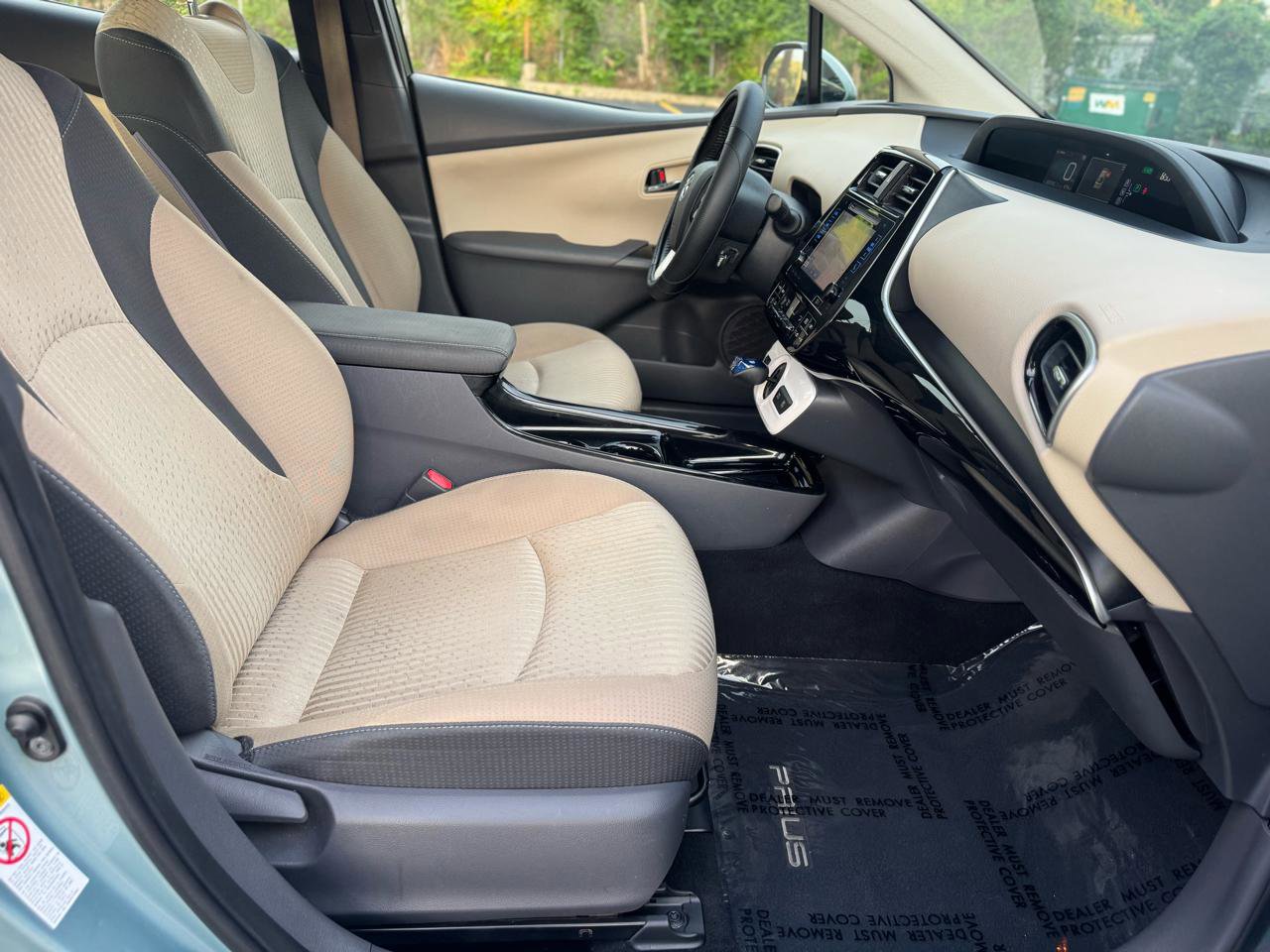 Used 2017 Toyota Prius Three FWD image 24