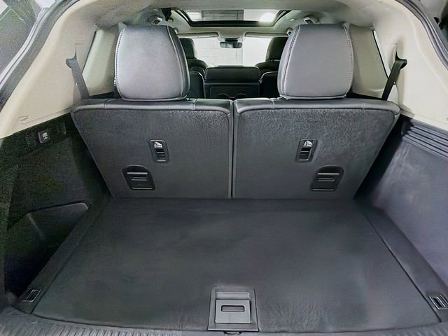Used 2023 Acura MDX SH-AWD w/ Technology Package image 29