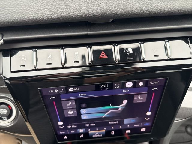 Used 2023 Jeep Grand Cherokee L Laredo image 26