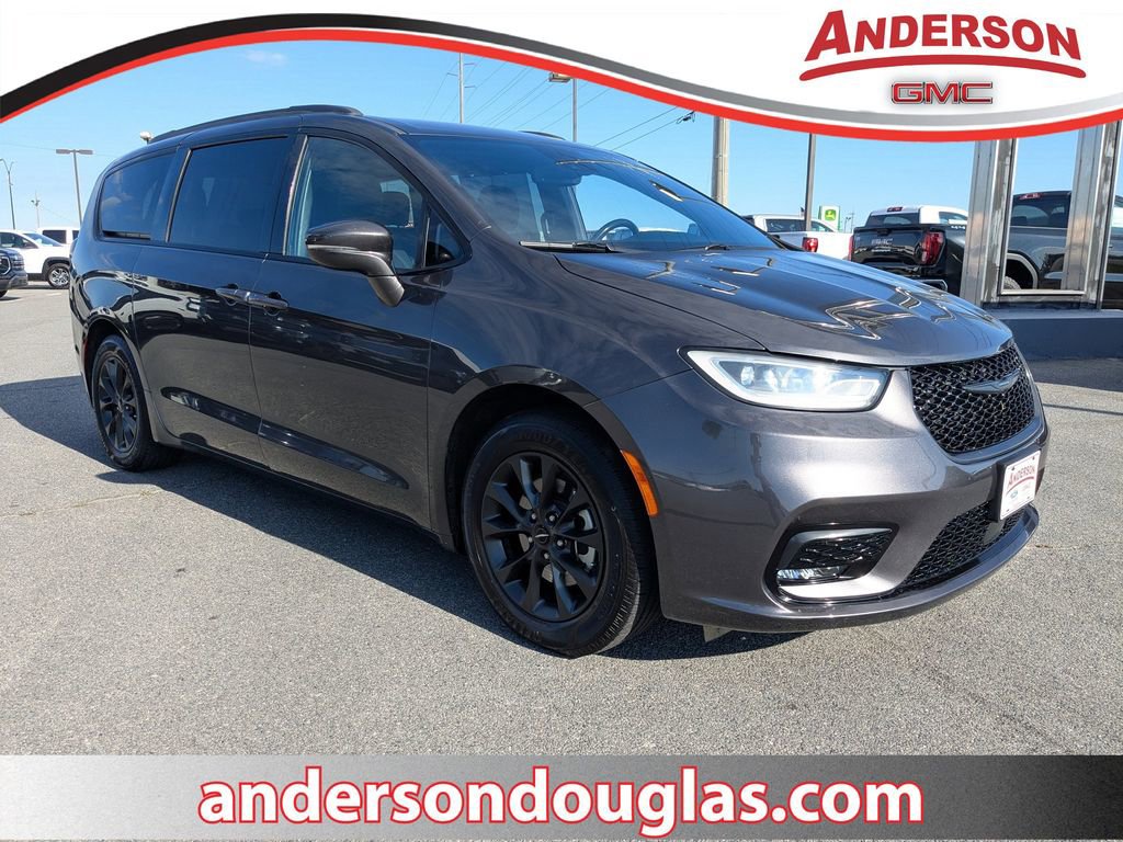 Used 2021 Chrysler Pacifica Touring w/ S Appearance Package