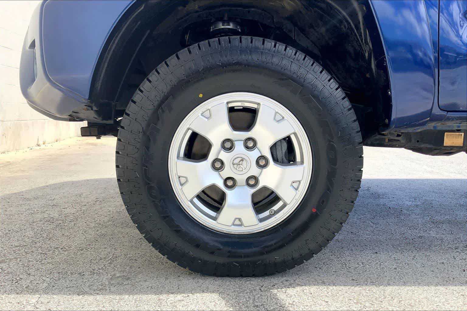 Used 2014 Toyota Tacoma PreRunner RWD image 8