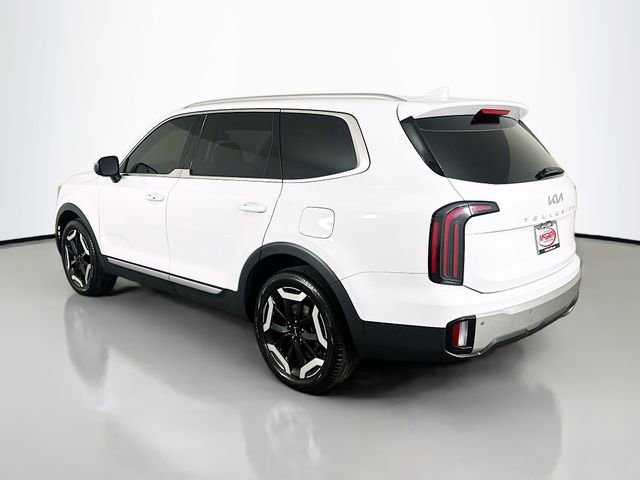 Used 2023 Kia Telluride EX w/ EX Captain's Chair Package FWD image 21