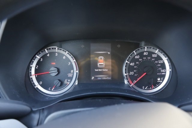 Used 2020 Toyota Highlander L image 28