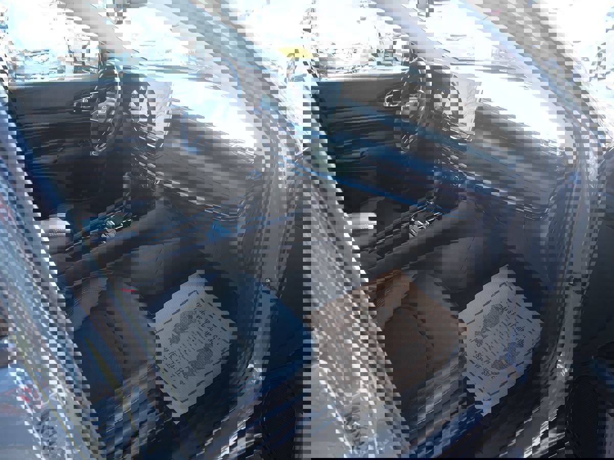 Used 2022 Jeep Compass Trailhawk image 16