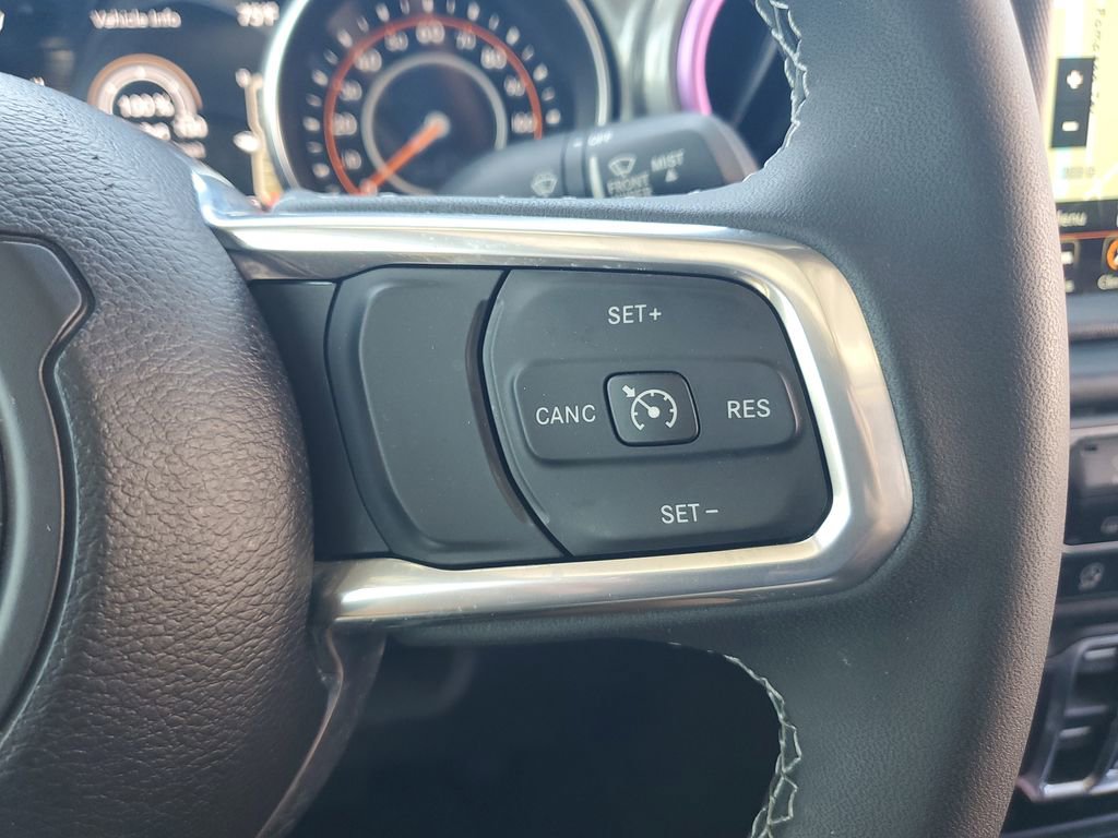 Used 2023 Jeep Gladiator Overland w/ Trailer Tow Package image 19