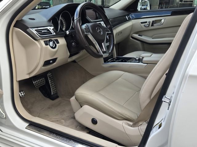 Used 2016 Mercedes-Benz E 350 4MATIC Sedan w/ Premium Package image 12