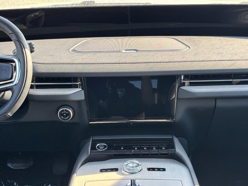 New 2026 Lincoln Navigator Reserve image 14