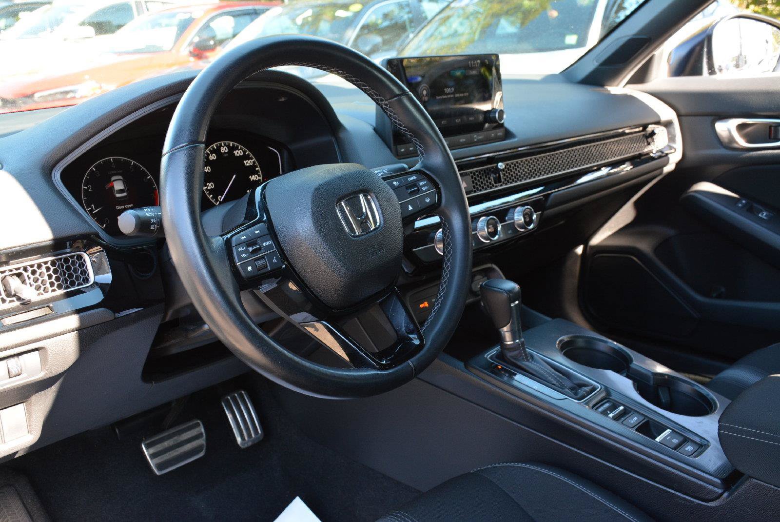 Used 2024 Honda Civic Sport image 10