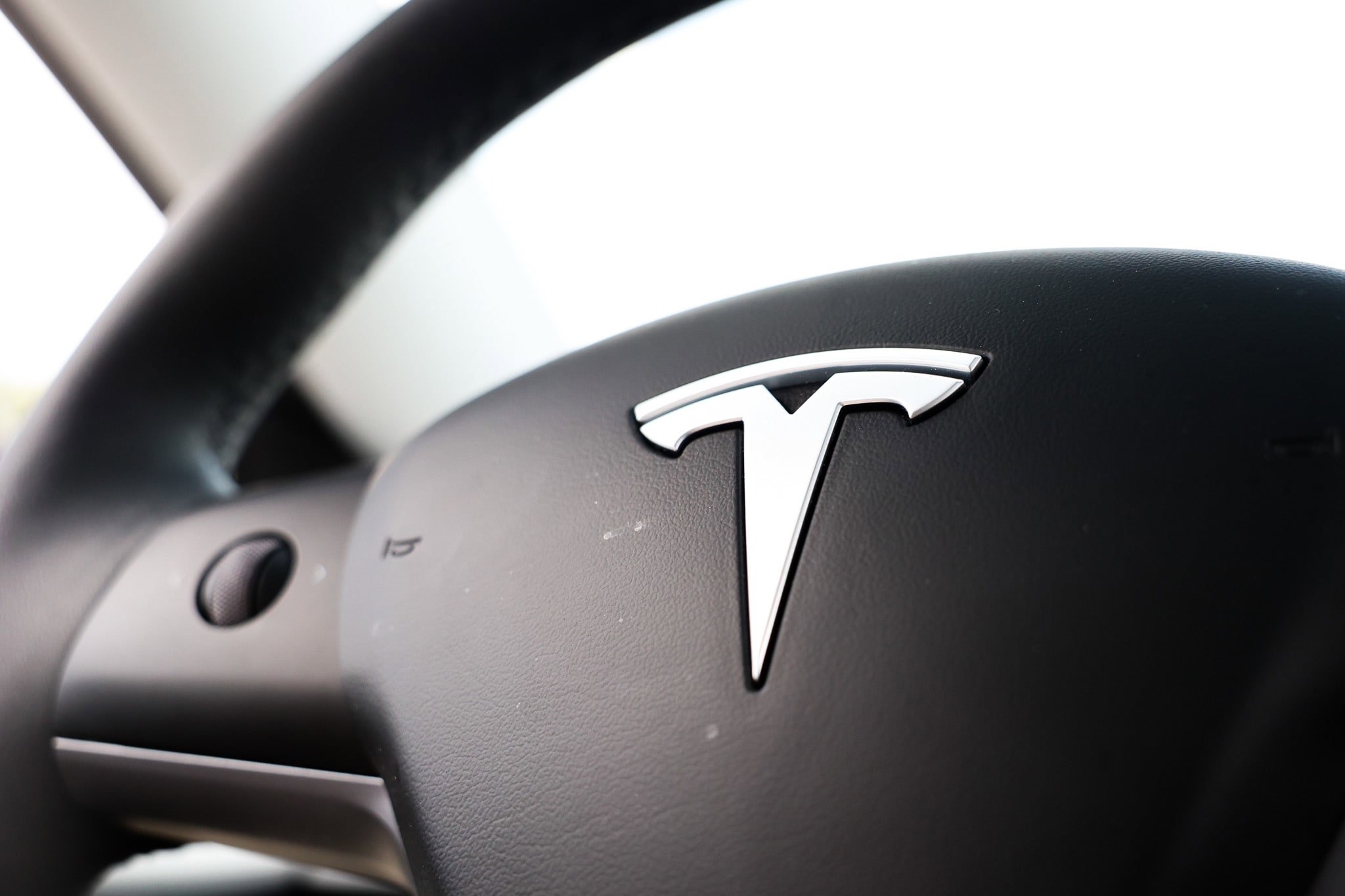 Used 2024 Tesla Model Y Long Range AWD/4WD image 32