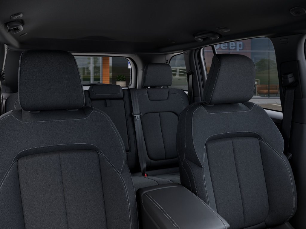 New 2026 Jeep Grand Cherokee Laredo X AWD/4WD image 27