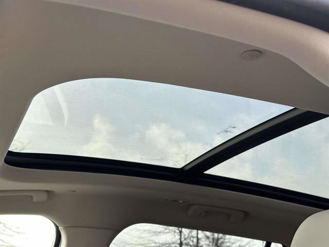 Used 2023 Lincoln Aviator Reserve w/ Elements Package Plus AWD/4WD image 16