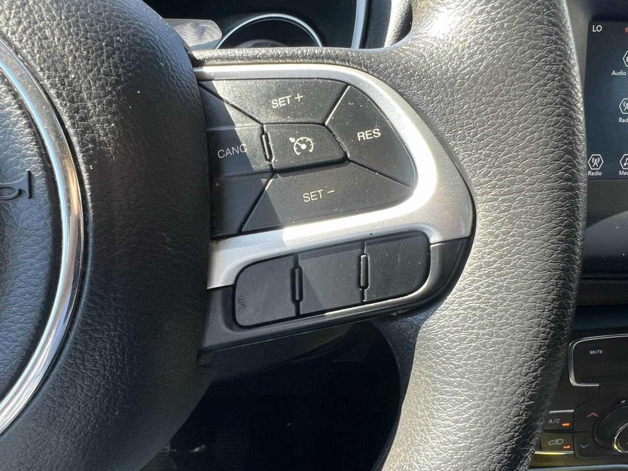 Used 2019 Jeep Compass Sport image 17