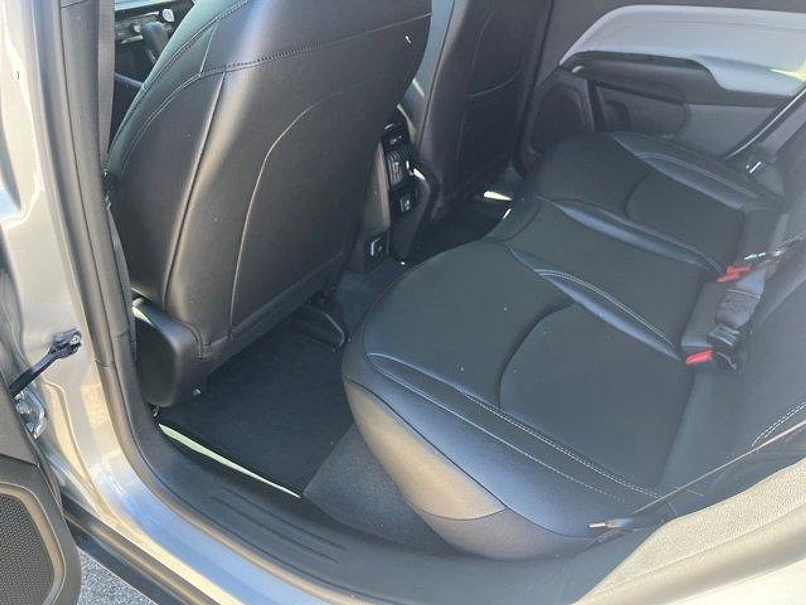 New 2026 Jeep Compass Limited image 12