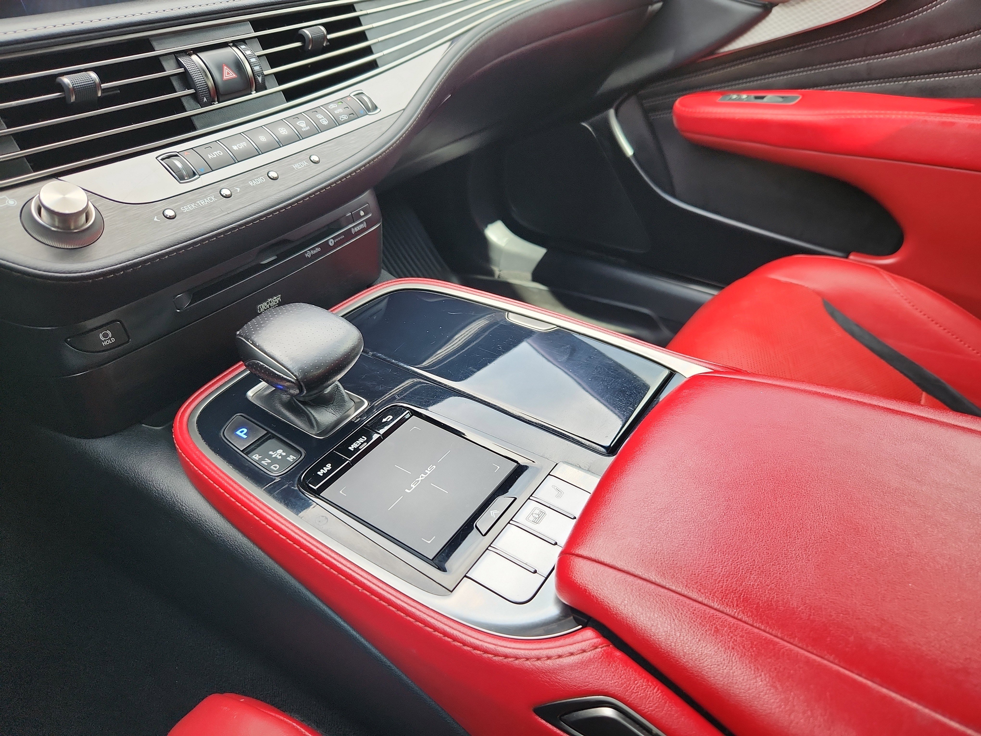 Used 2018 Lexus LS 500 F Sport w/ Accessory Package (Z2) AWD/4WD image 27