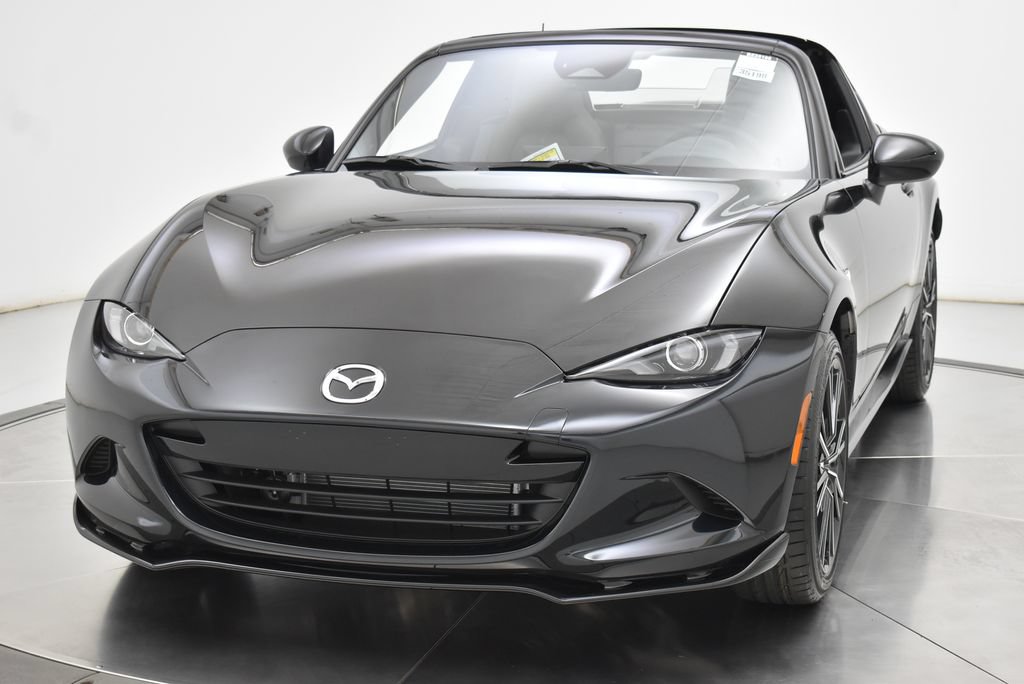 New 2026 MAZDA MX-5 Miata RF Grand Touring w/ Appearance Package RWD image 15