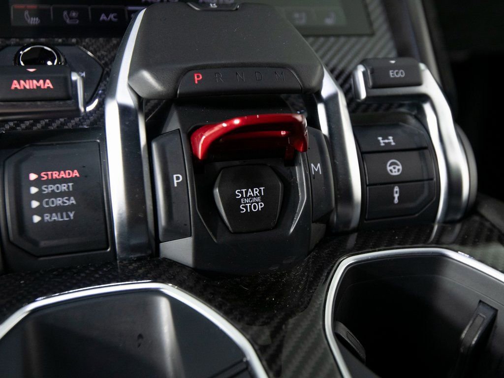 Used 2023 Lamborghini Urus Performante image 24