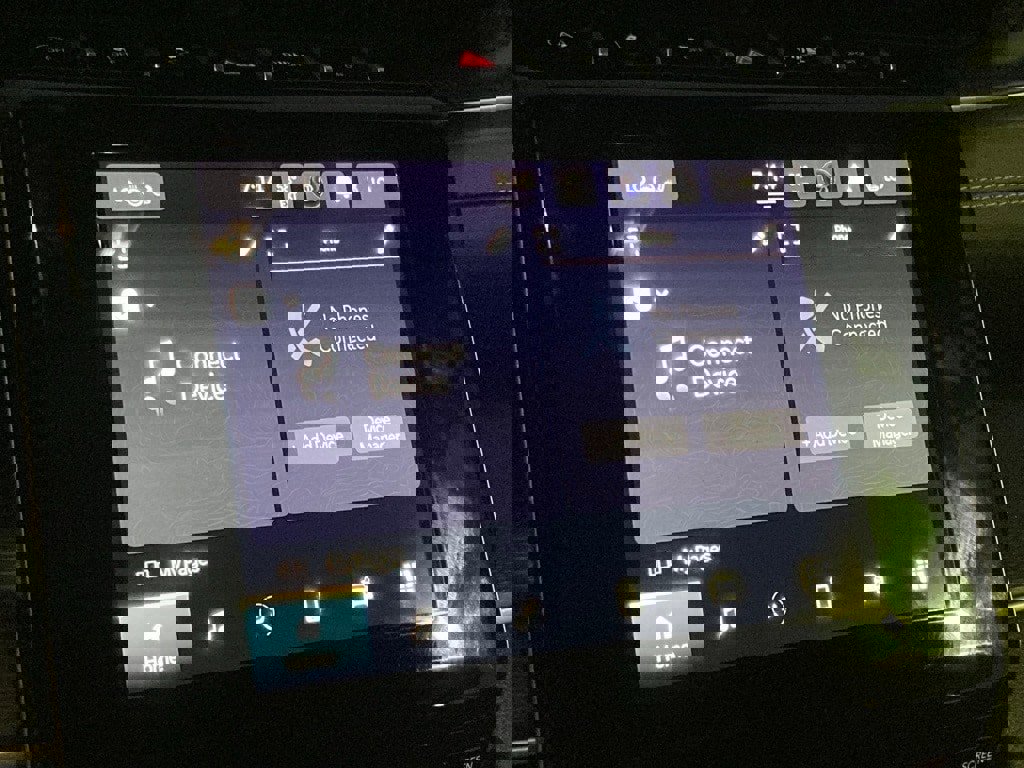 Used 2024 Jeep Grand Cherokee L Altitude image 22