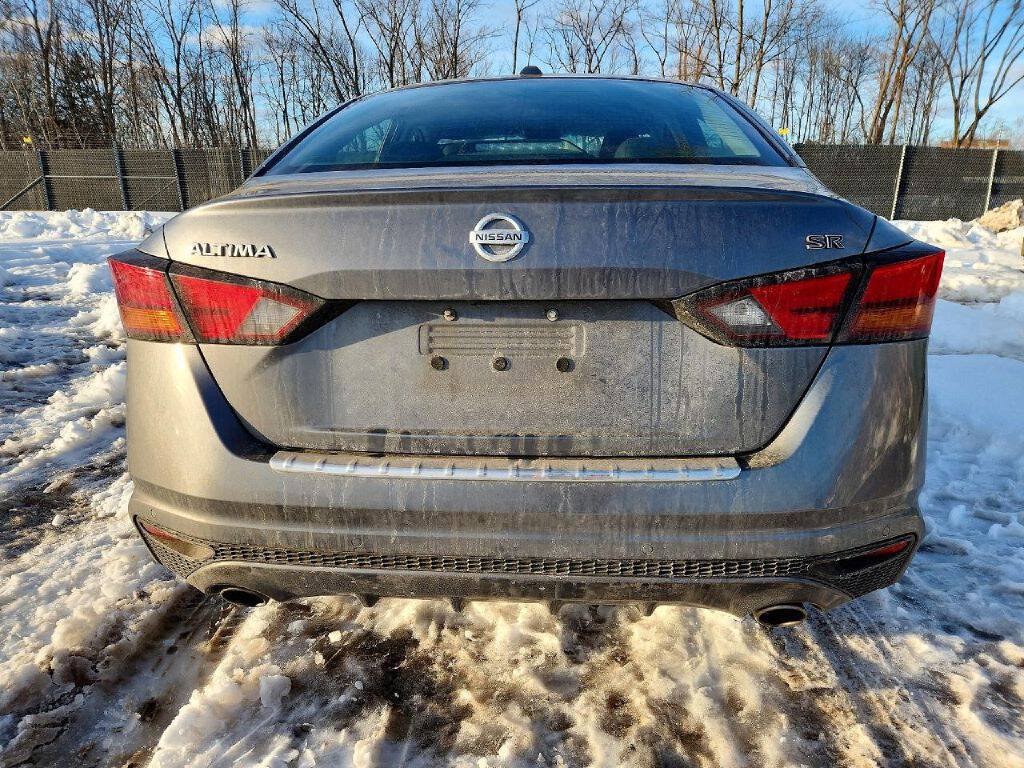 Used 2022 Nissan Altima 2.5 SR FWD image 5