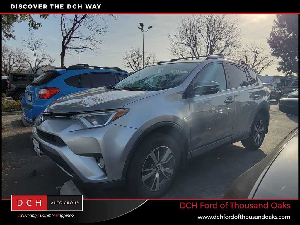 Used 2016 Toyota RAV4 XLE image 1