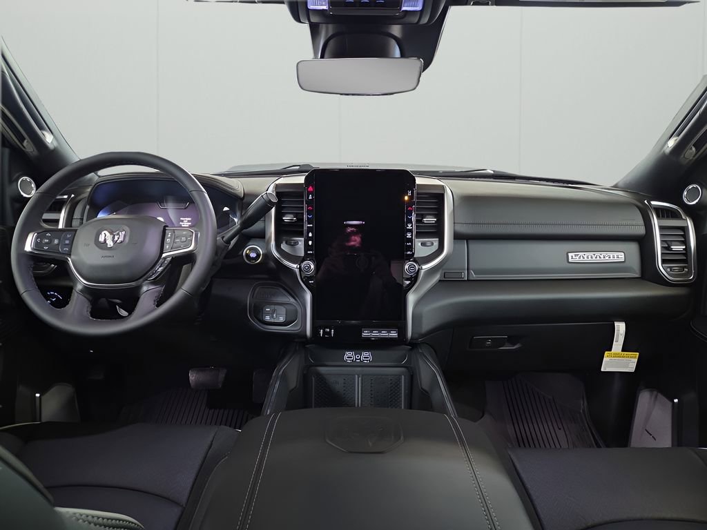 New 2026 RAM 2500 Laramie AWD/4WD image 12