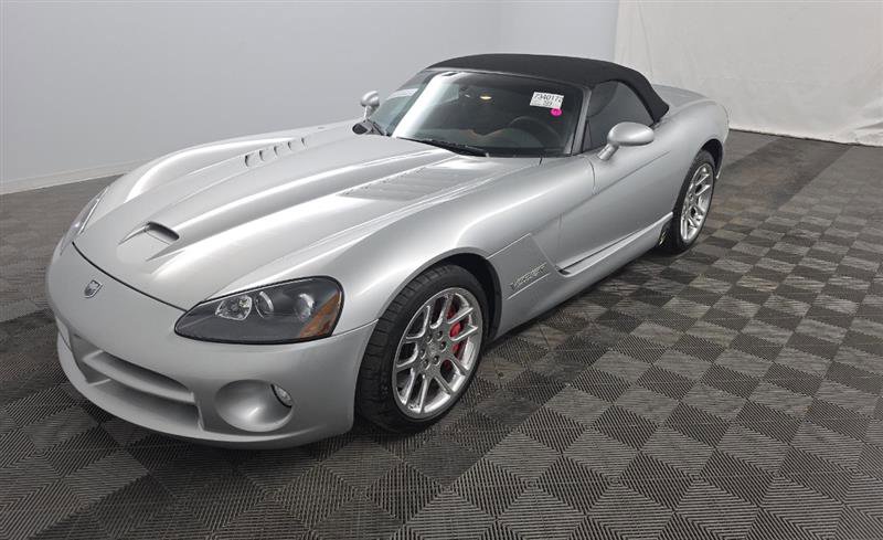 Used 2004 Dodge Viper SRT-10 image 3