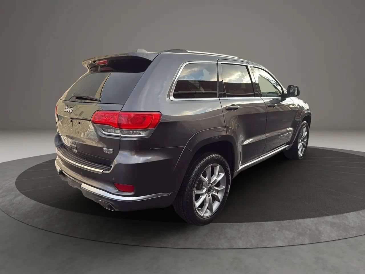 Used 2015 Jeep Grand Cherokee Summit w/ Platinum Series Group AWD/4WD image 6