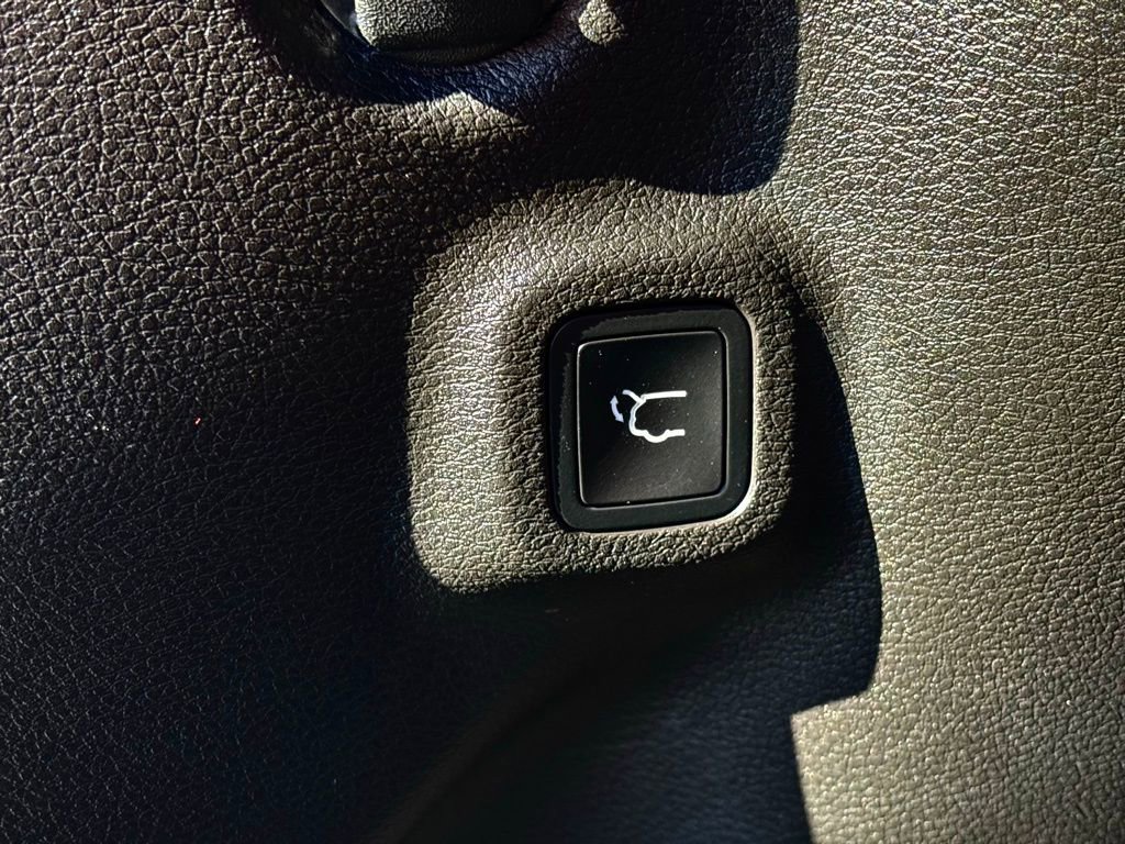 Used 2025 Jeep Compass Latitude w/ Convenience Group image 26