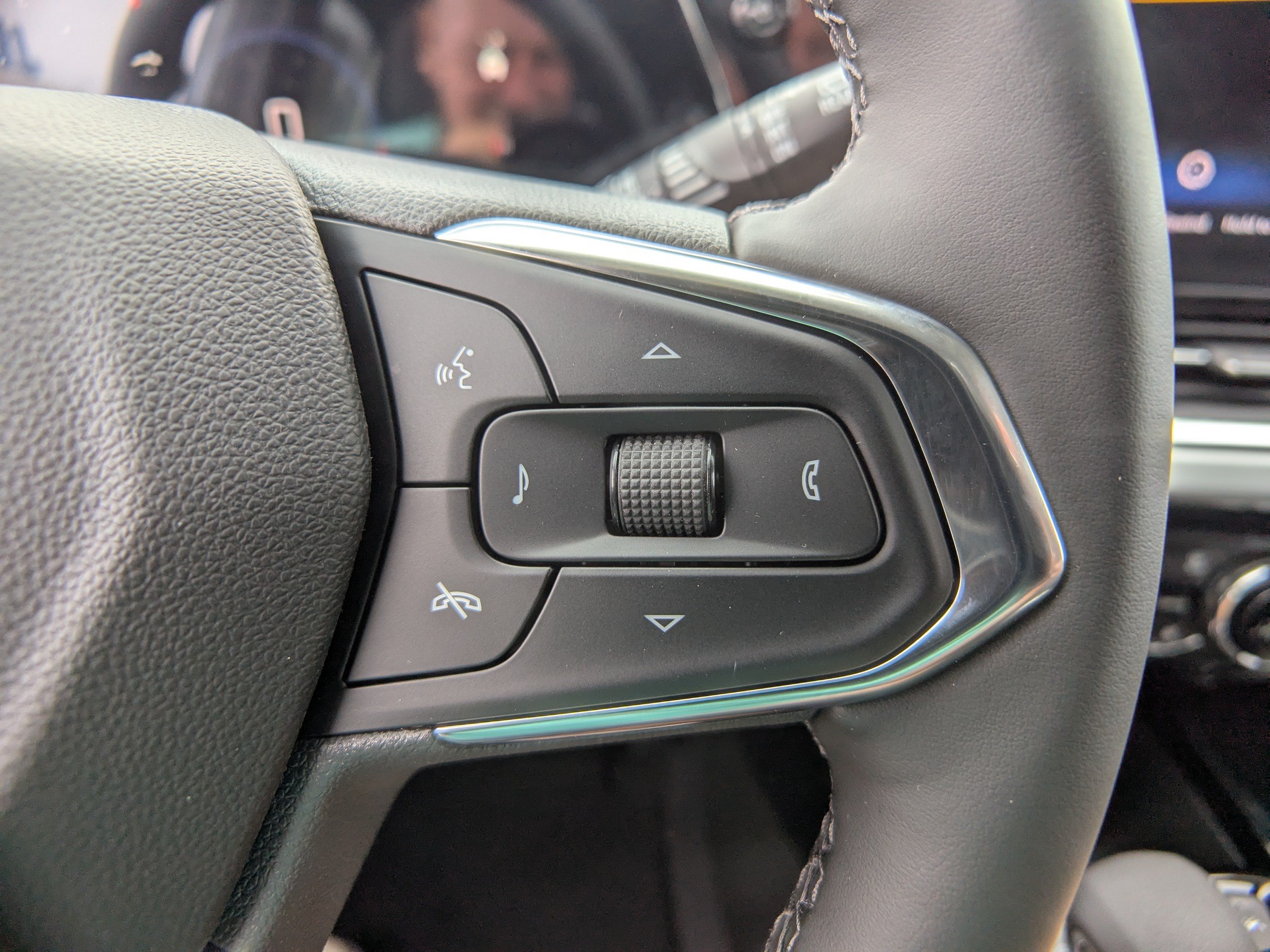 New 2026 Chevrolet Trax LT w/ Driver Confidence Package FWD image 22