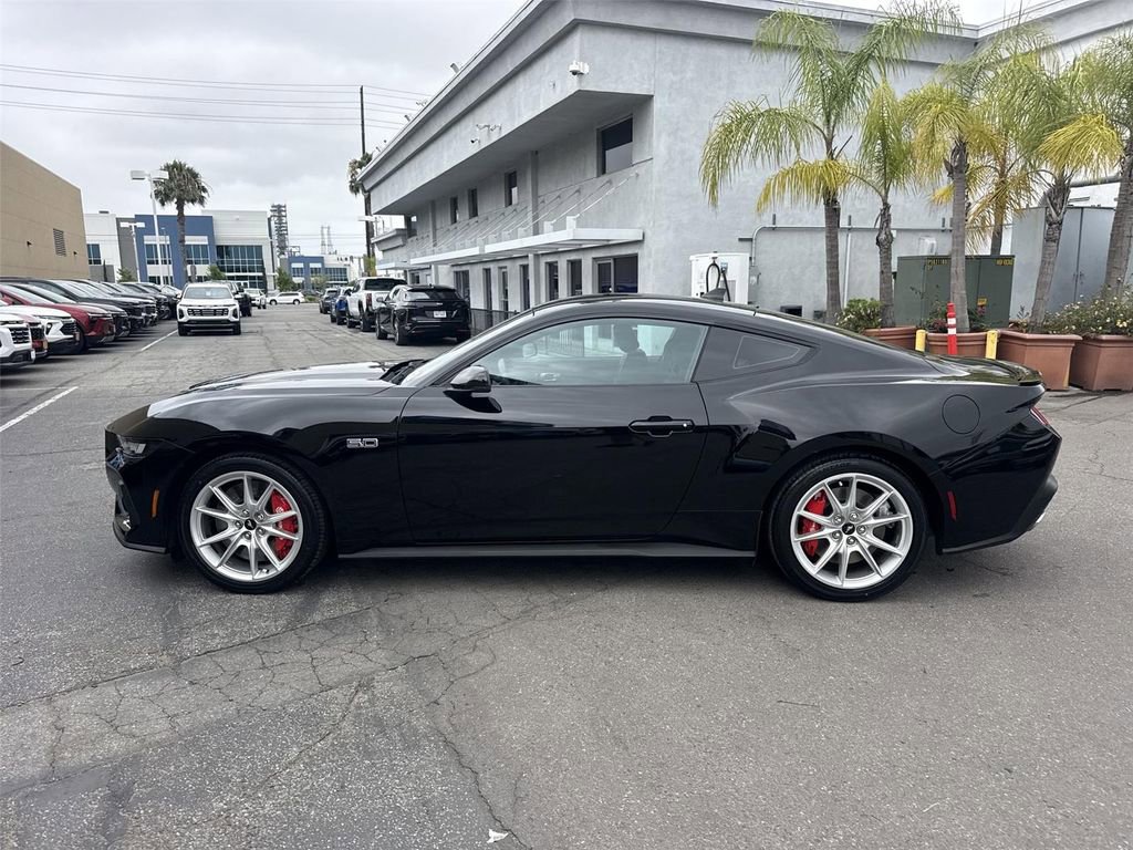 Used 2024 Ford Mustang GT Premium RWD image 6