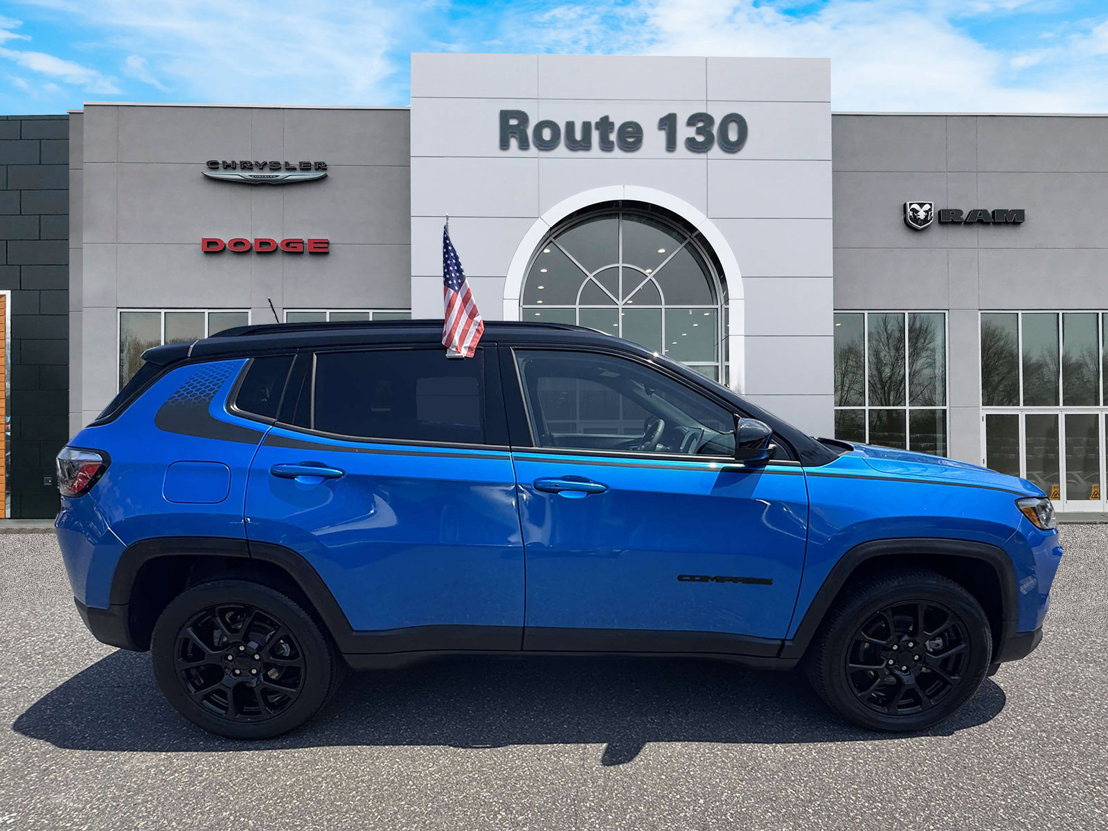 Used 2022 Jeep Compass Latitude AWD/4WD image 5