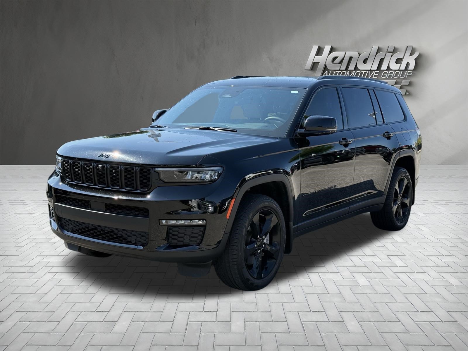 Used 2023 Jeep Grand Cherokee L Limited w/ Luxury Tech Group II AWD/4WD image 5