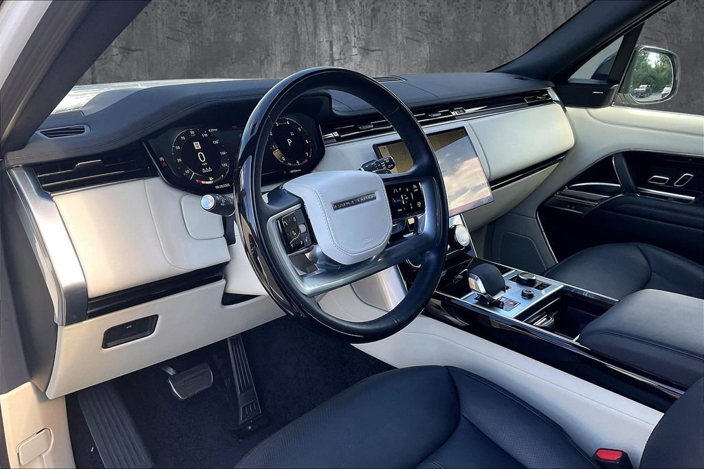 Used 2023 Land Rover Range Rover SE image 14