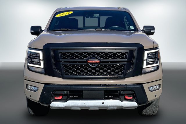 Used 2021 Nissan Titan PRO-4X w/ Pro-4x Convenience Package AWD/4WD image 2