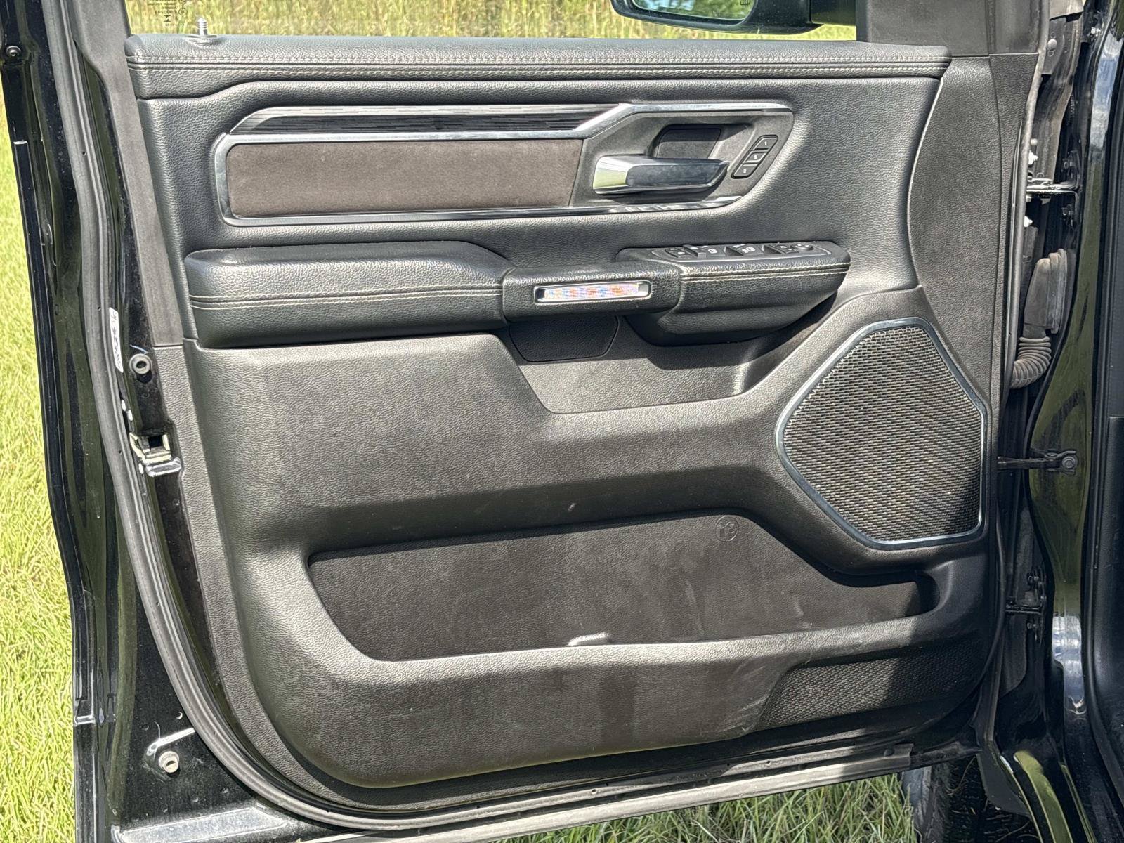Certified 2024 RAM 1500 Laramie AWD/4WD image 17