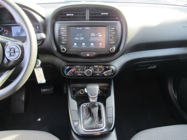 Used 2020 Kia Soul LX FWD image 17
