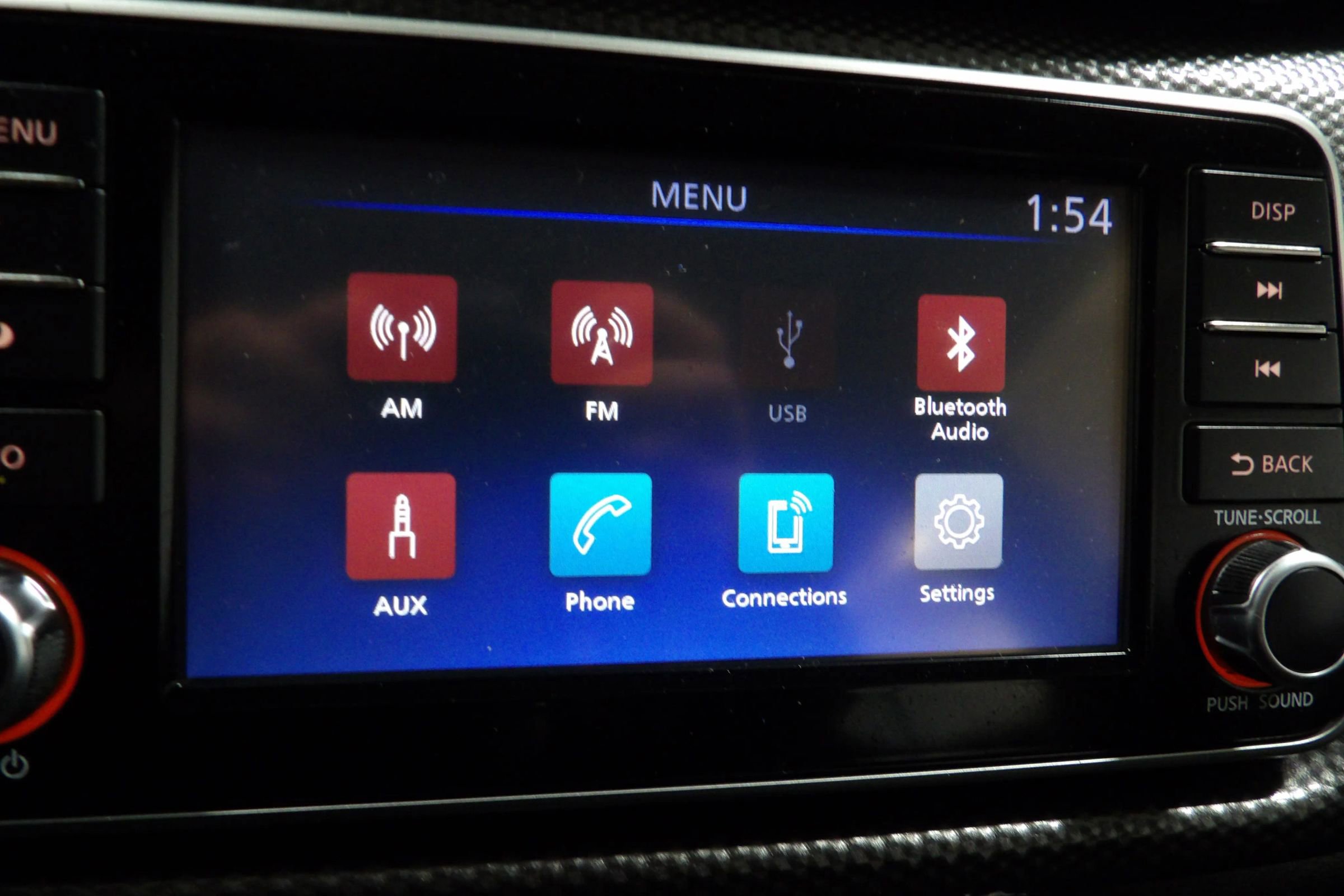 Used 2020 Nissan Kicks S image 17