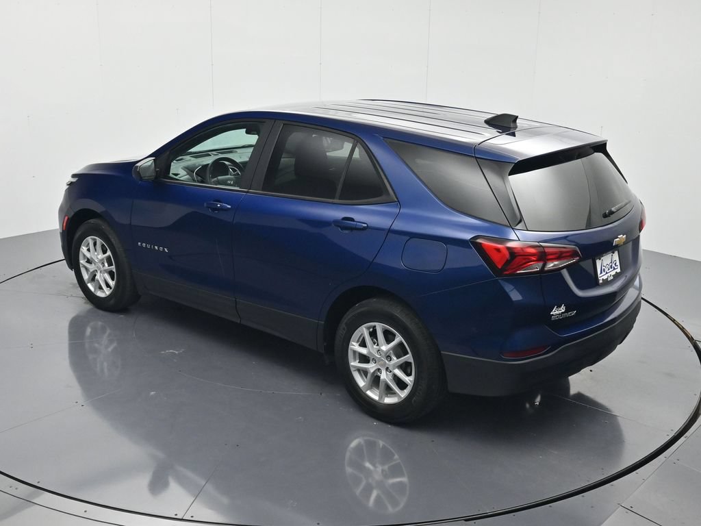 Used 2023 Chevrolet Equinox LS w/ LS Convenience Package FWD image 33