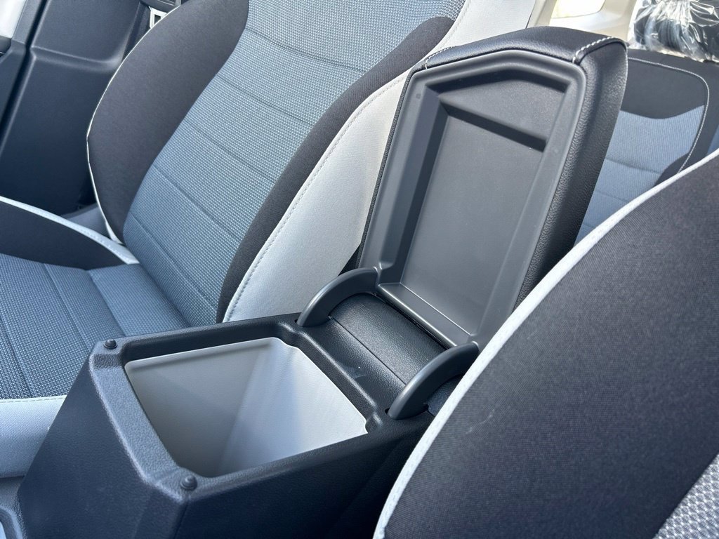 New 2027 Volkswagen Taos S FWD image 35