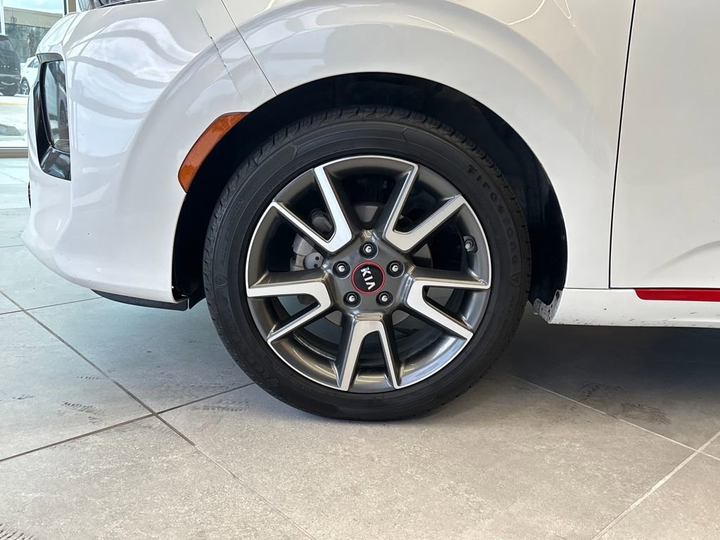 Used 2021 Kia Soul GT-Line image 32