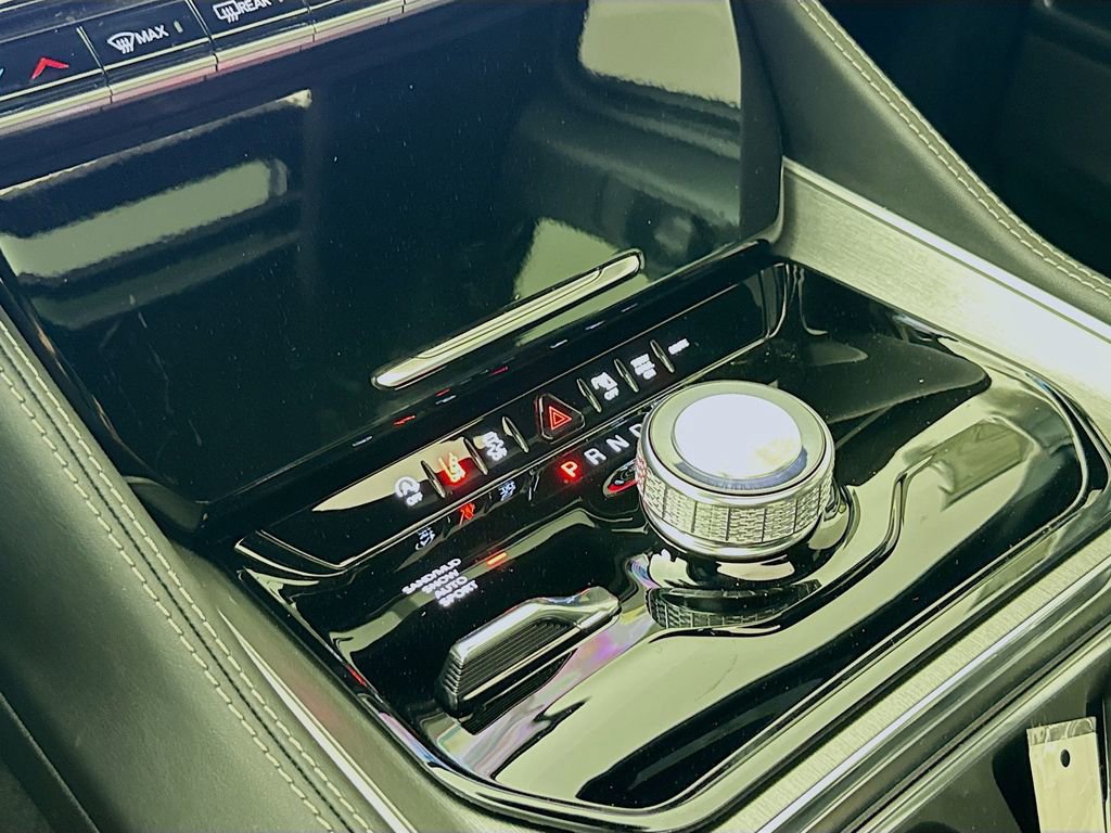 New 2025 Jeep Wagoneer Series II image 17