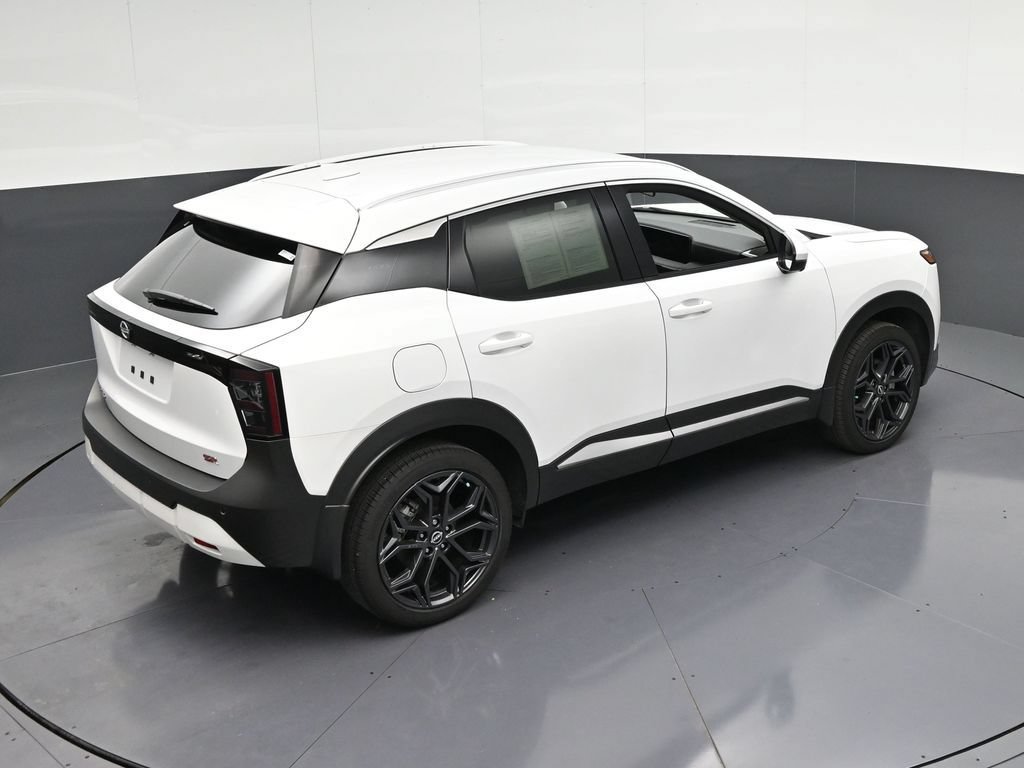 Used 2025 Nissan Kicks SR FWD image 23