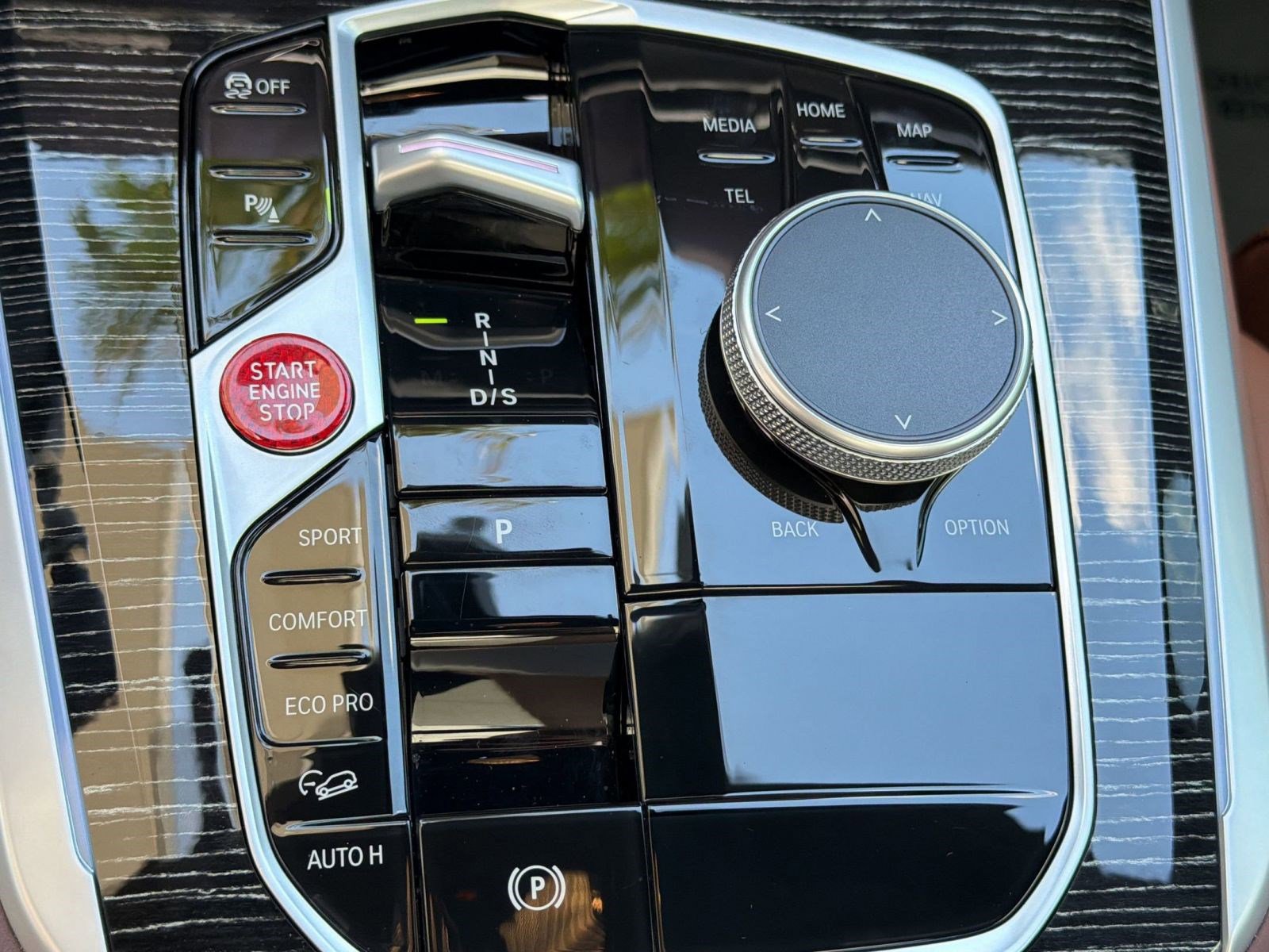 Certified 2024 BMW X5 xDrive40i w/ M Sport Package image 17