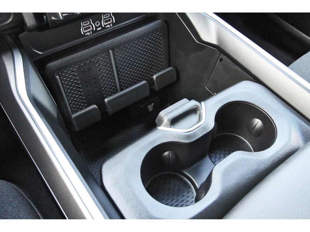 Used 2025 RAM 1500 Big Horn AWD/4WD image 29