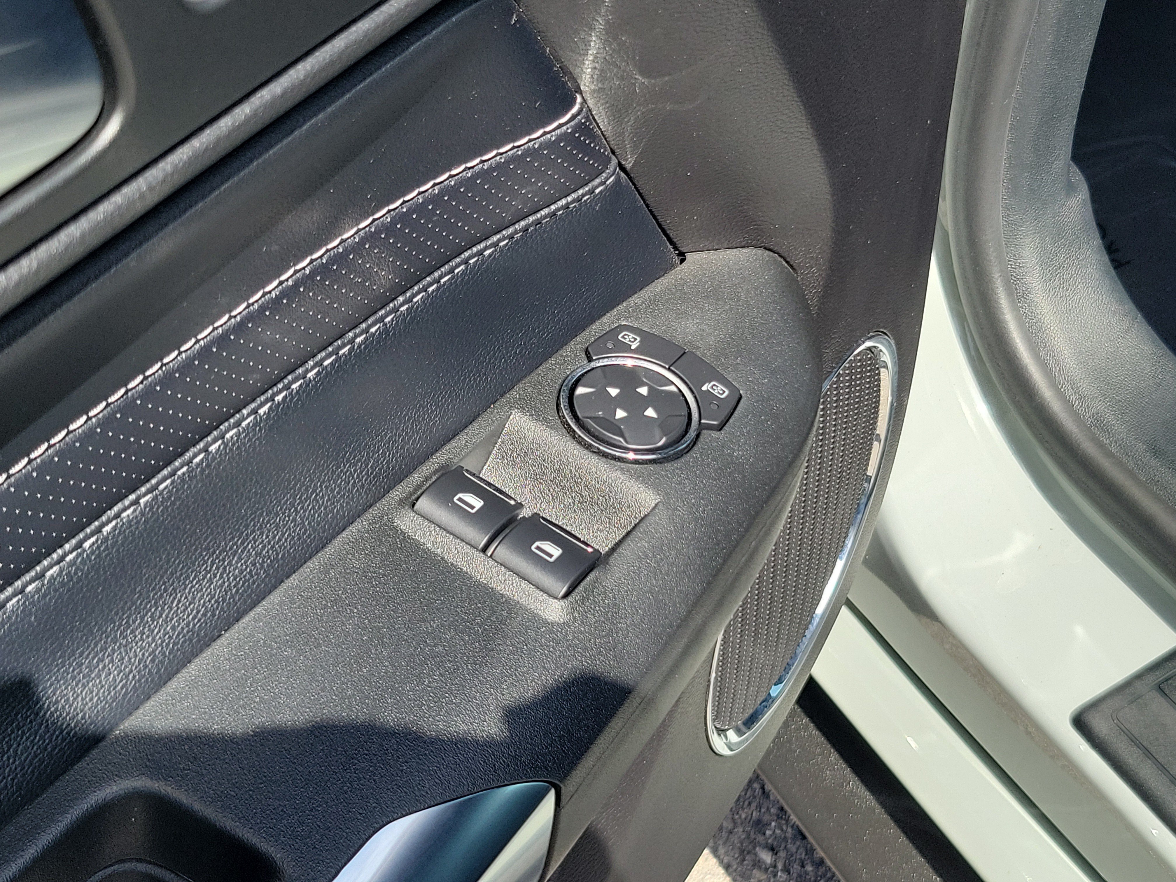Used 2022 Ford Mustang Mach 1 w/ Mach 1 Handling Package RWD image 14