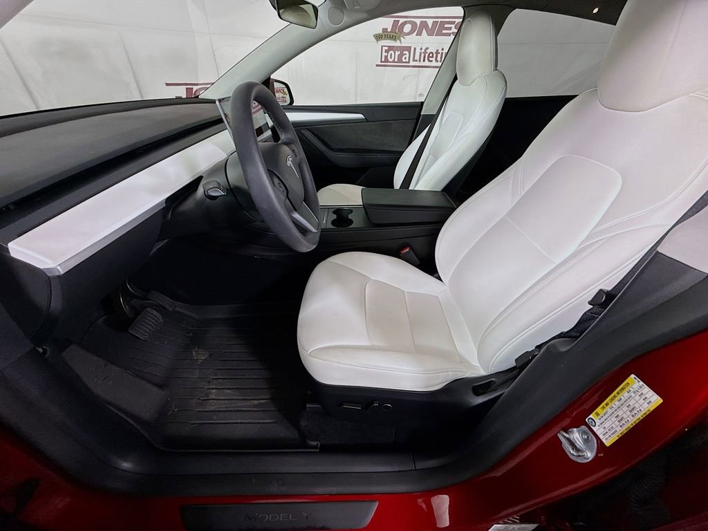 Used 2024 Tesla Model Y Long Range image 24