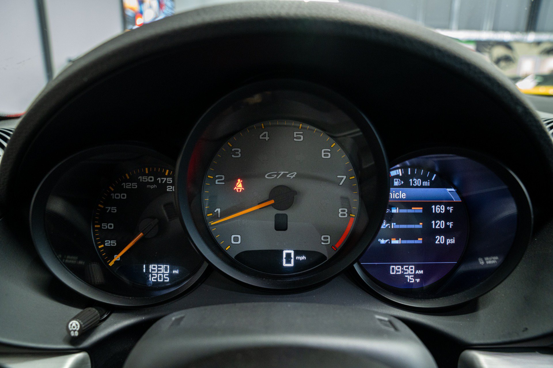Used 2020 Porsche 718 Cayman GT4 RWD image 32